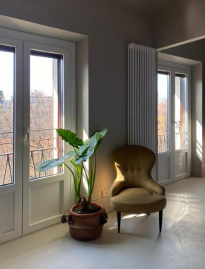 Bilocale di Design con Vista in Crocetta Quadronno